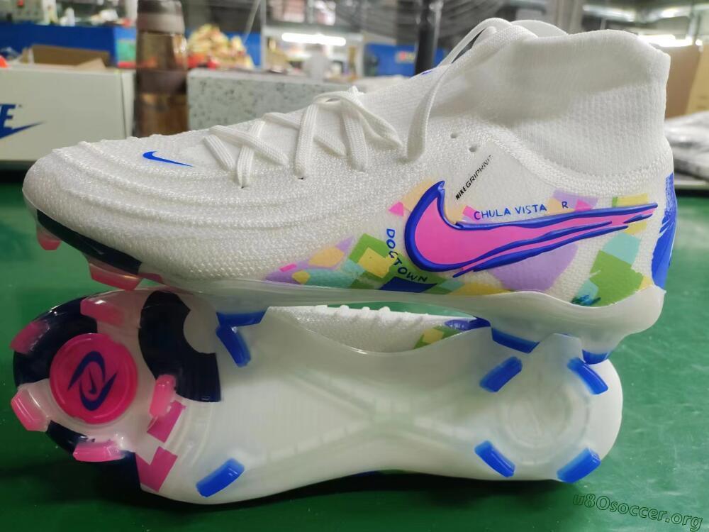 Nike Phantom Luna Elite NU FG Football Boots - Beige/Blue/Yellow/Pink