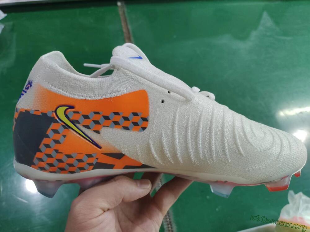 Nike Phantom Luna 2 Elite Olympics 2024 FG Football Boots - White/Multicolor