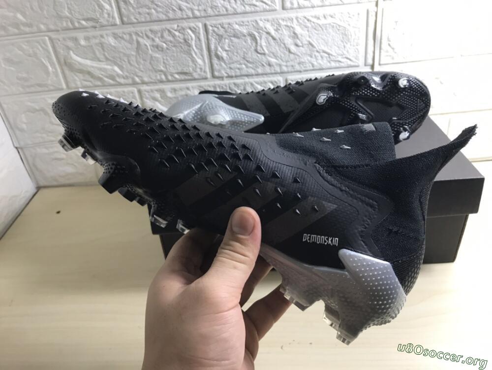 Adidas Predator Freak+ FG Football Boots - Black/Siliver