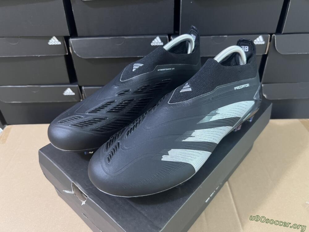 Adidas Predator Accuracy+ Laceless FG Football Boots - Black/Silver