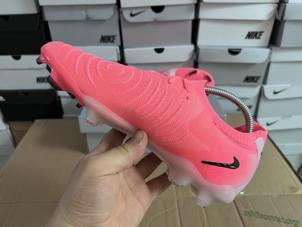 Nike Phantom Luna Elite FG Football Boots - Pink/Black