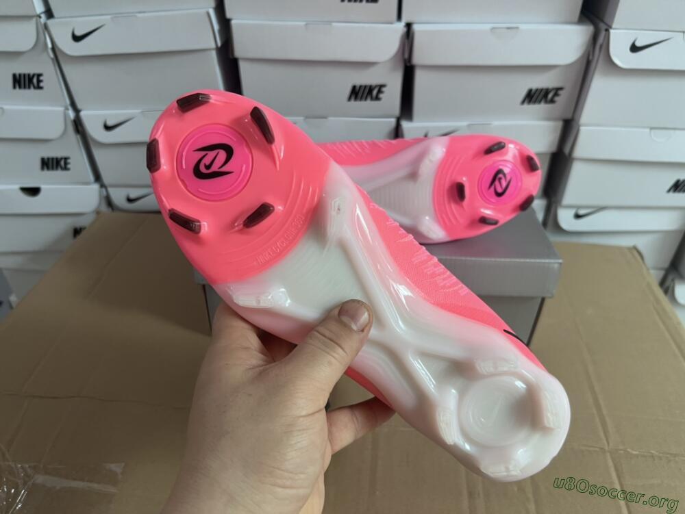 Nike Phantom Luna Elite FG Football Boots - Pink/Black