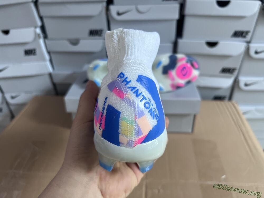 Nike Phantom Luna Elite NU FG Football Boots - Beige/Blue/Yellow/Pink