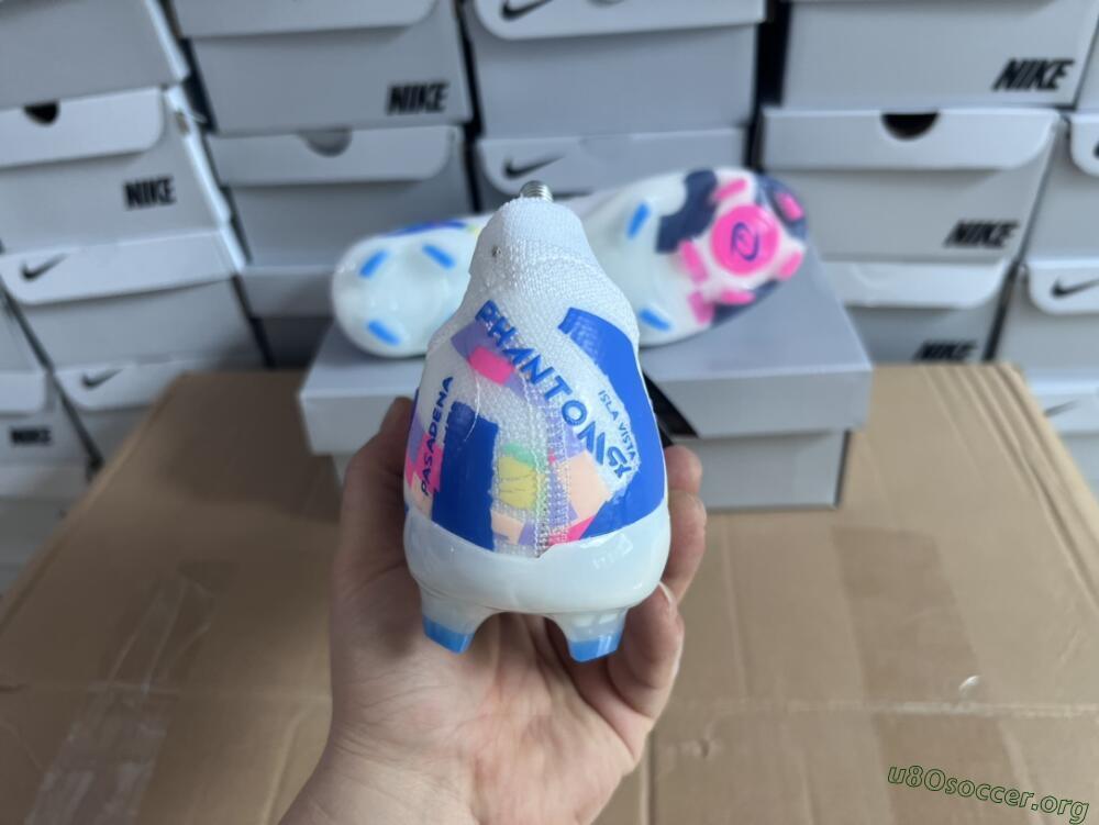 Nike Phantom Luna Elite NU FG Football Boots - Beige/Blue/Yellow/Pink