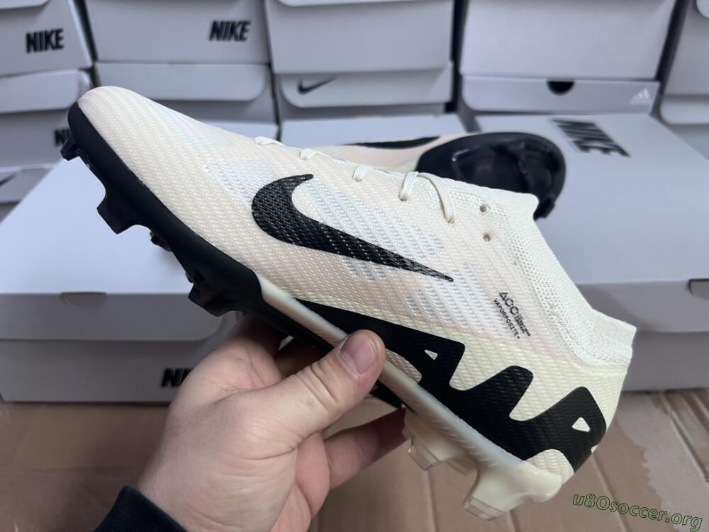 Nike Air Zoom Mercurial Vapor 15 Elite FG Football Boots - Beige/Black