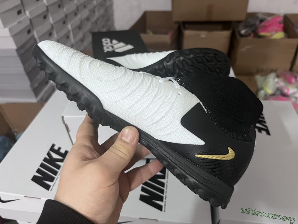 Nike Phantom Luna Elite NU FG Football Boots - White/Black/Gold