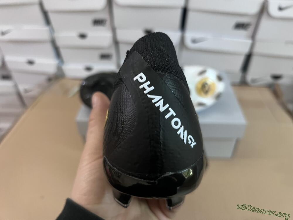 Nike Phantom Luna Elite Low FG Football Boots - White/Black/Gold