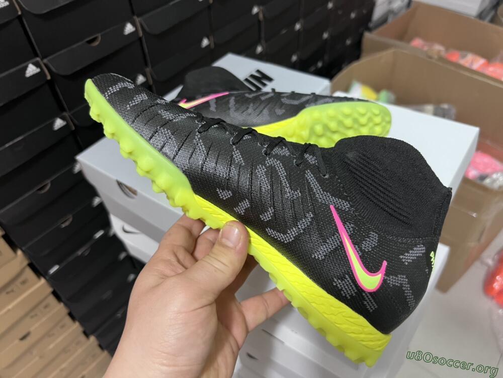 Nike Phantom Luna 2 Elite TF Football Shoes - Black/Yellow/Pink