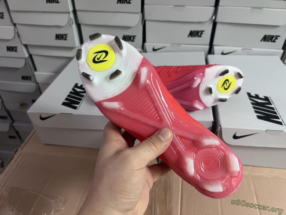 Nike Phantom Luna Elite FG Football Boots - Pink/White/Black