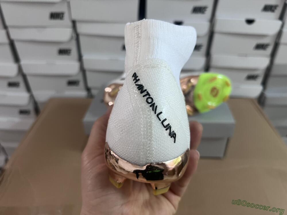 Nike Phantom Luna Elite NU FG Football Boots - White/Gold/Black