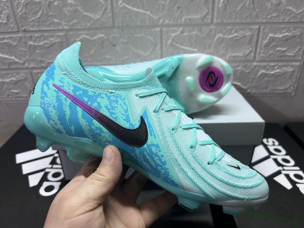 Nike Phantom Luna 2 Elite LV8 FG Football Boots - Jade/Black/Purple