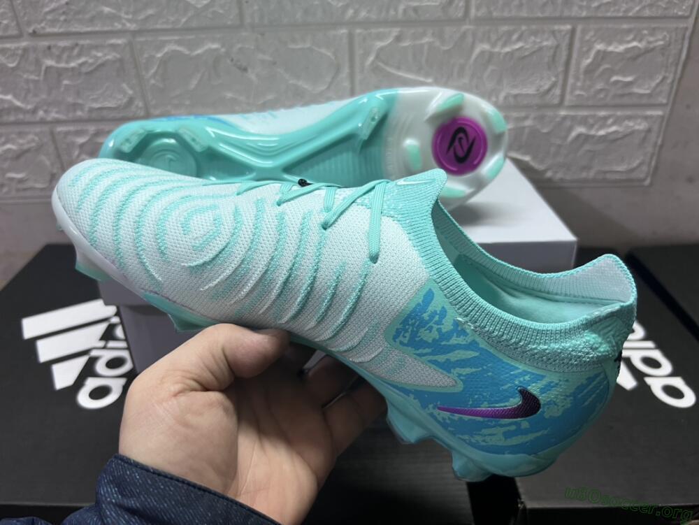 Nike Phantom Luna 2 Elite LV8 FG Football Boots - Jade/Black/Purple