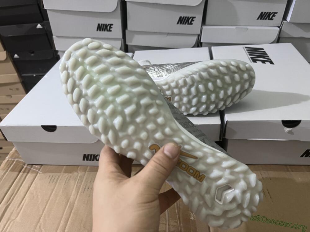 Nike Air Zoom Mercurial Superfly 9 Elite TF Football Shoes - Silver/Gold