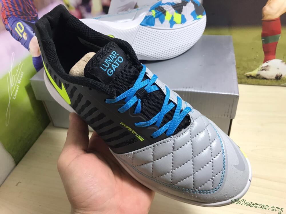Nike Lunar Gato 2 IC Football Shoes - Black/Blue/Yellow