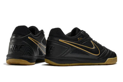 Supreme x Nike SB Gato IC Football Shoes - Black/Brown