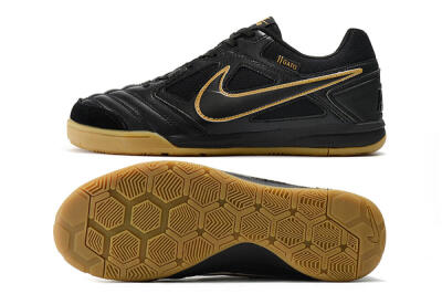 Supreme x Nike SB Gato IC Football Shoes - Black/Brown