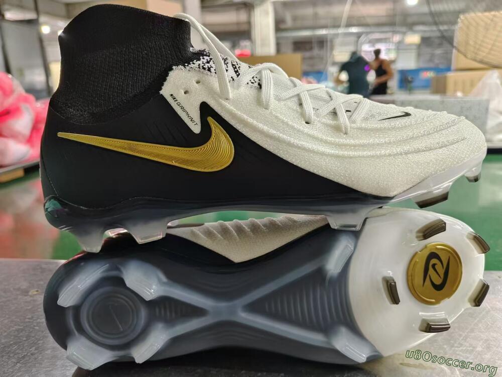 Nike Phantom Luna Elite NU FG Football Boots - White/Black/Gold