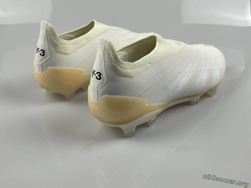 Adidas Predator Accuracy+ Laceless FG Football Boots - White/Beige