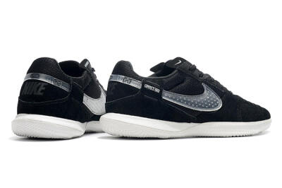 Nike Street Gato IC Football Shoes - Black/White