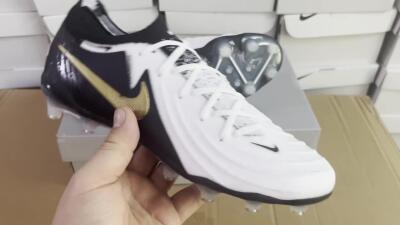 Nike Phantom Luna Elite AG Football Boots - White/Black/Gold
