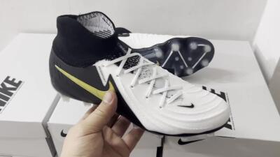 Nike Phantom Luna Elite AG Football Boots - White/Black/Gold