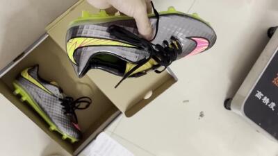 Nike Hypervenom Phantom FG Football Boots - Black/Gold/Pink/Yellow