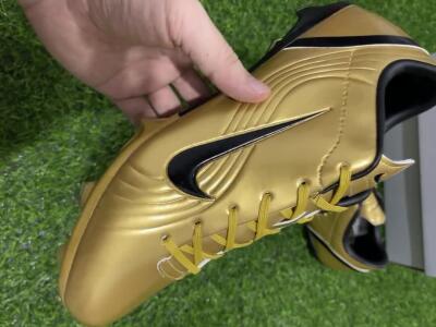 Ronaldo x Nike R9 Mercurial Vapor 3 FG Football Boots - Gold/Black