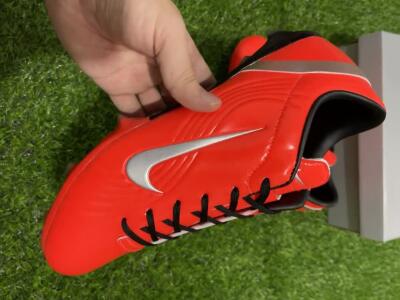 Ronaldo x Nike R9 Mercurial Vapor 3 FG Football Boots - Red/Silver/Black