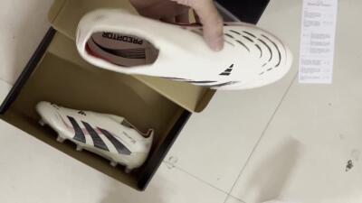 Adidas Predator Elite Laceless FG Football Boots - Beige/Red/Black