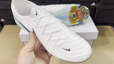 Nike Phantom GX 2 Elite FG Football Boots - White/Black/Jade