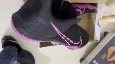 Nike Reactgato IC Football Shoes - Black/Pink