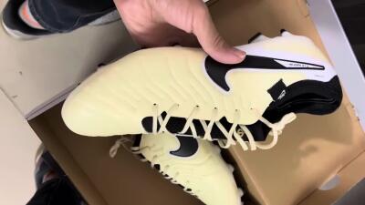 Nike Tiempo Legend 10 Elite FG Football Boots - Beige/Black/White