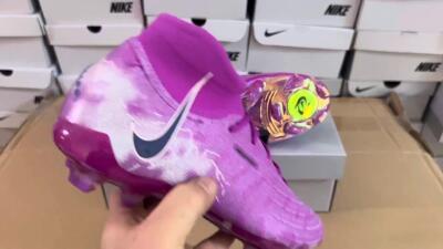 Nike Phantom Luna Elite SE NU FG Football Boots - Fuchsia Dream/Barely Grape