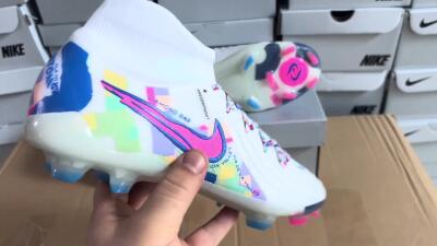 Nike Phantom Luna Elite FG Football Boots - White/Rainbow