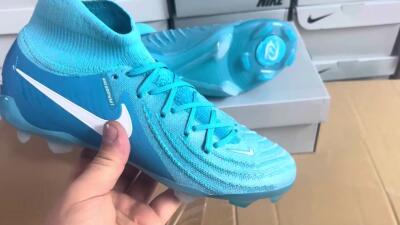 Nike Phantom Luna Elite NU FG Football Boots - Light Blue/White